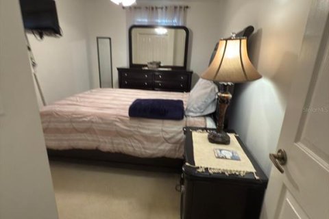 Townhouse in Four Corners, Florida 3 bedrooms, 156.63 sq.m. № 1894187 - photo 28