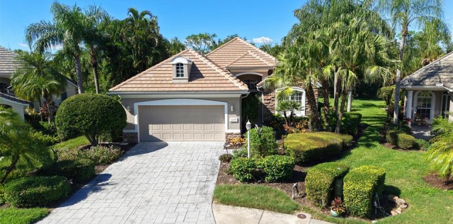 Villa ou maison à Lakewood Ranch, Floride 3 chambres, 207.82 m2 № 2426982
