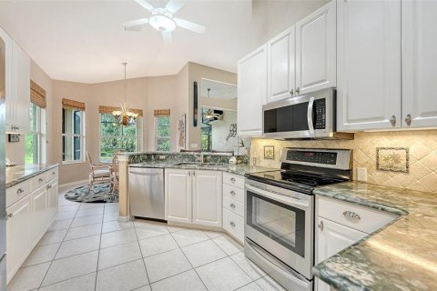 Villa ou maison à vendre à Lakewood Ranch, Floride: 3 chambres, 207.82 m2 № 2426982 - photo 15