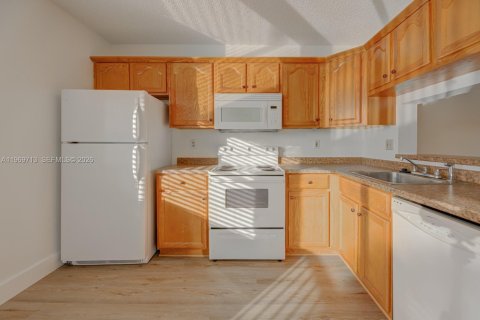 Condominio en alquiler en Homestead, Florida, 3 dormitorios, 111.02 m2 № 2030560 - foto 8