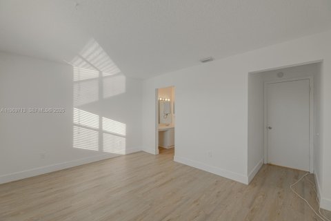 Condominio en alquiler en Homestead, Florida, 3 dormitorios, 111.02 m2 № 2030560 - foto 17