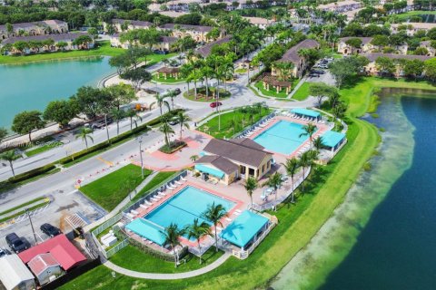 Townhouse in Homestead, Florida 3 bedrooms, 120.96 sq.m. № 1927944 - photo 17