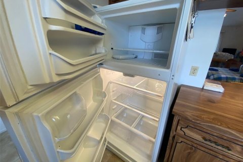 Condominio en alquiler en Port Richey, Florida, 2 dormitorios, 122.63 m2 № 1886948 - foto 7