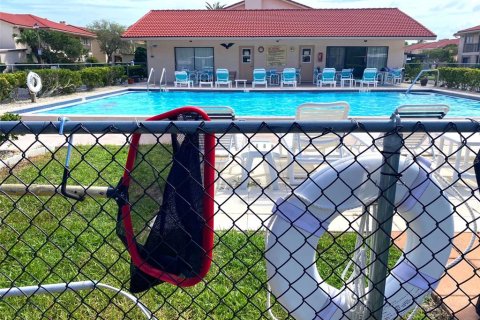 Condominio en alquiler en Port Richey, Florida, 2 dormitorios, 122.63 m2 № 1886948 - foto 3