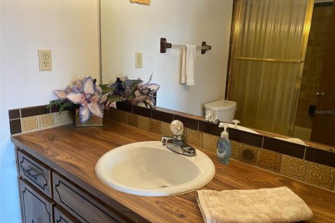 Condominio en alquiler en Port Richey, Florida, 2 dormitorios, 122.63 m2 № 1886948 - foto 28