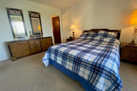 Condominio en alquiler en Port Richey, Florida, 2 dormitorios, 122.63 m2 № 1886948 - foto 25