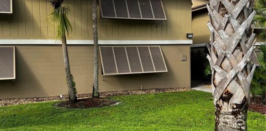 Condominio en Deltona, Florida, 2 dormitorios № 1797424