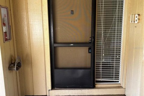 Condominio en venta en Deltona, Florida, 2 dormitorios, 83.33 m2 № 1797424 - foto 3