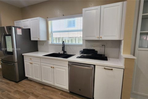 Casa en alquiler en Homestead, Florida, 3 dormitorios, 217.95 m2 № 2059269 - foto 25