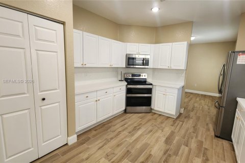 Casa en alquiler en Homestead, Florida, 3 dormitorios, 217.95 m2 № 2059269 - foto 29