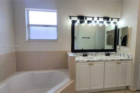 Casa en alquiler en Homestead, Florida, 3 dormitorios, 217.95 m2 № 2059269 - foto 17