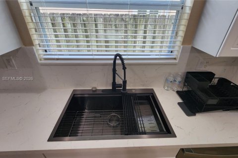 Casa en alquiler en Homestead, Florida, 3 dormitorios, 217.95 m2 № 2059269 - foto 28