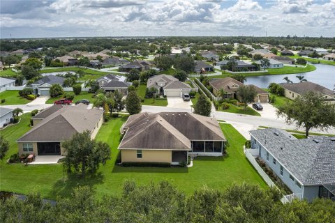 House in Palmetto, Florida 3 bedrooms, 189.15 sq.m. № 1919110 - photo 30