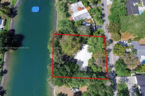 Casa en venta en Pinecrest, Florida, 3 dormitorios, 170.01 m2 № 1867743 - foto 8