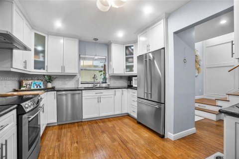 Adosado en alquiler en Greenacres, Florida, 3 dormitorios, 151.62 m2 № 2004408 - foto 11