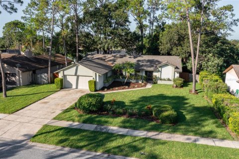 House in Windermere, Florida 3 bedrooms, 168.99 sq.m. № 1902365 - photo 2