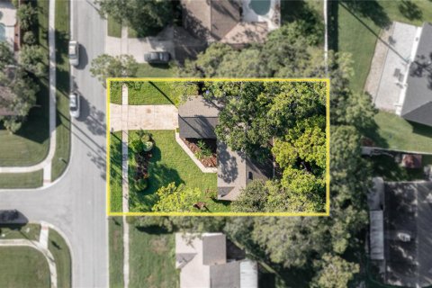 House in Windermere, Florida 3 bedrooms, 168.99 sq.m. № 1902365 - photo 3