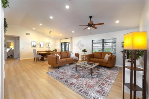 House in Windermere, Florida 3 bedrooms, 168.99 sq.m. № 1902365 - photo 5