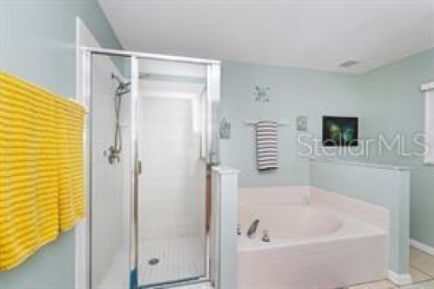 Снять в аренду виллу или дом в Дэвенпорт, Флорида 11 комнат, 225.38м2, № 1916440 - фото 3