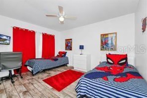 Снять в аренду виллу или дом в Дэвенпорт, Флорида 11 комнат, 225.38м2, № 1916440 - фото 2