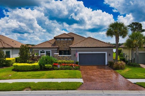 House in Odessa, Florida 3 bedrooms, 283.72 sq.m. № 2306636