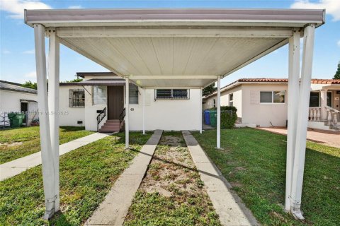 Casa en venta en Miami, Florida, 2 dormitorios, 109.62 m2 № 1971047 - foto 2