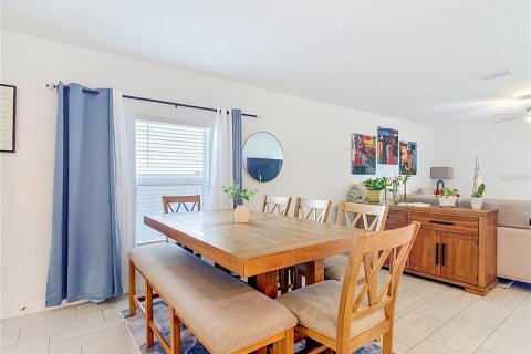 Villa ou maison à vendre à Zephyrhills, Floride: 6 chambres, 239.69 m2 № 2149353 - photo 10