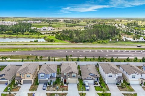 Villa ou maison à vendre à Zephyrhills, Floride: 6 chambres, 239.69 m2 № 2149353 - photo 3