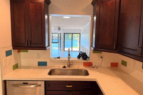 Townhouse in Pompano Beach, Florida 2 bedrooms, 123.37 sq.m. № 2083107 - photo 9
