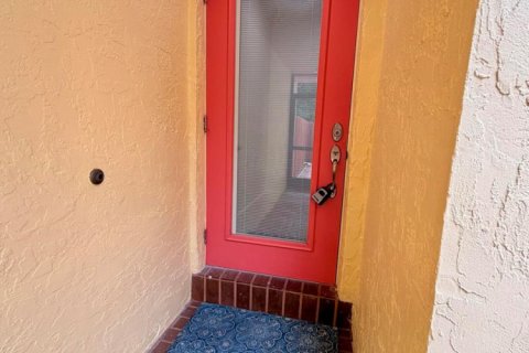 Townhouse in Pompano Beach, Florida 2 bedrooms, 123.37 sq.m. № 2083107 - photo 8