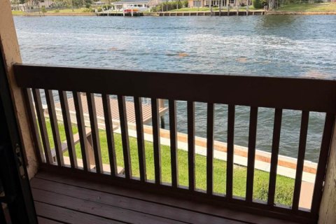 Townhouse in Pompano Beach, Florida 2 bedrooms, 123.37 sq.m. № 2083107 - photo 25