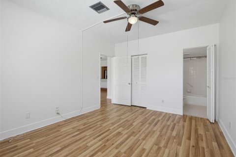 Copropriété à vendre à Daytona Beach Shores, Floride: 2 chambres, 95.32 m2 № 2166992 - photo 26