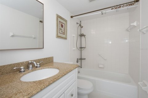 Copropriété à vendre à Daytona Beach Shores, Floride: 2 chambres, 95.32 m2 № 2166992 - photo 27
