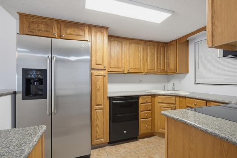 Copropriété à vendre à Daytona Beach Shores, Floride: 2 chambres, 95.32 m2 № 2166992 - photo 4
