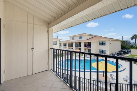 Copropriété à vendre à Daytona Beach Shores, Floride: 2 chambres, 95.32 m2 № 2166992 - photo 30