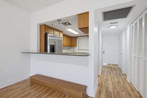 Copropriété à vendre à Daytona Beach Shores, Floride: 2 chambres, 95.32 m2 № 2166992 - photo 9