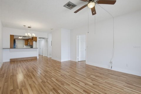 Copropriété à vendre à Daytona Beach Shores, Floride: 2 chambres, 95.32 m2 № 2166992 - photo 14