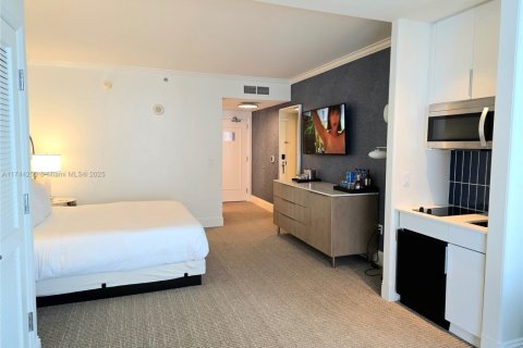 Condominio en venta en Miami Beach, Florida, 47.94 m2 № 1935868 - foto 5