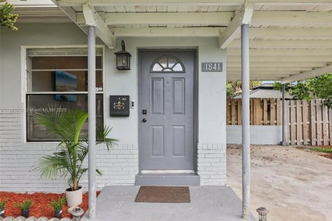 Villa ou maison à vendre à Fort Lauderdale, Floride: 3 chambres, 85.19 m2 № 1921871 - photo 7