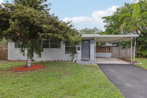 Villa ou maison à vendre à Fort Lauderdale, Floride: 3 chambres, 85.19 m2 № 1921871 - photo 2