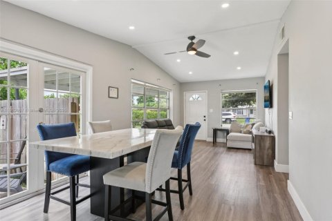 Villa ou maison à vendre à Fort Lauderdale, Floride: 3 chambres, 85.19 m2 № 1921871 - photo 15