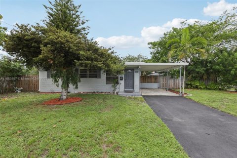Villa ou maison à vendre à Fort Lauderdale, Floride: 3 chambres, 85.19 m2 № 1921871 - photo 1