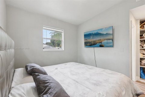Villa ou maison à vendre à Fort Lauderdale, Floride: 3 chambres, 85.19 m2 № 1921871 - photo 24