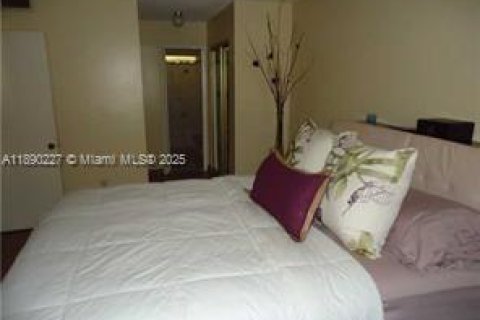 Снять в аренду кондоминиум в Майами, Флорида 1 спальня, 66.15м2, № 1950335 - фото 6