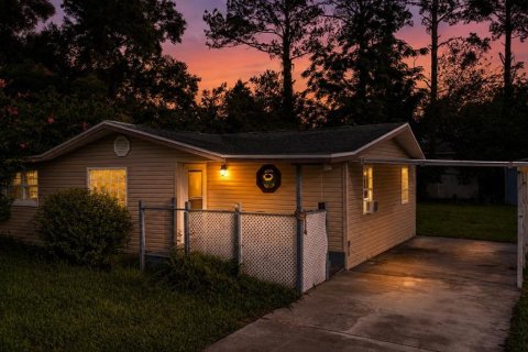 Villa ou maison à Summerfield, Floride 3 chambres, 96.53 m2 № 2138374
