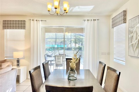 Casa en venta en Davenport, Florida, 7 dormitorios, 337.42 m2 № 2205300 - foto 23