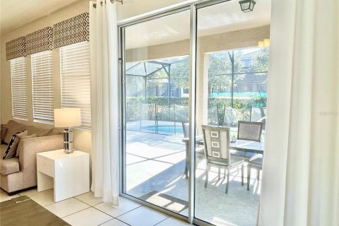Casa en venta en Davenport, Florida, 7 dormitorios, 337.42 m2 № 2205300 - foto 24