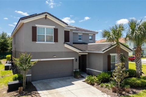 Casa en venta en Davenport, Florida, 7 dormitorios, 337.42 m2 № 2205300 - foto 3