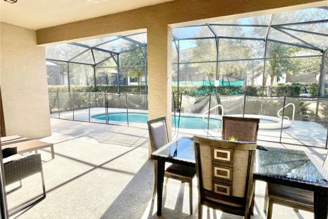 Casa en venta en Davenport, Florida, 7 dormitorios, 337.42 m2 № 2205300 - foto 28