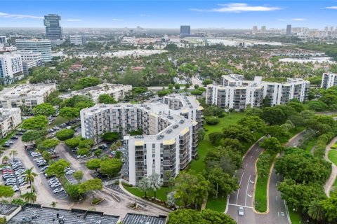 Condo in Aventura, Florida, 1 bedroom  № 1926308 - photo 26